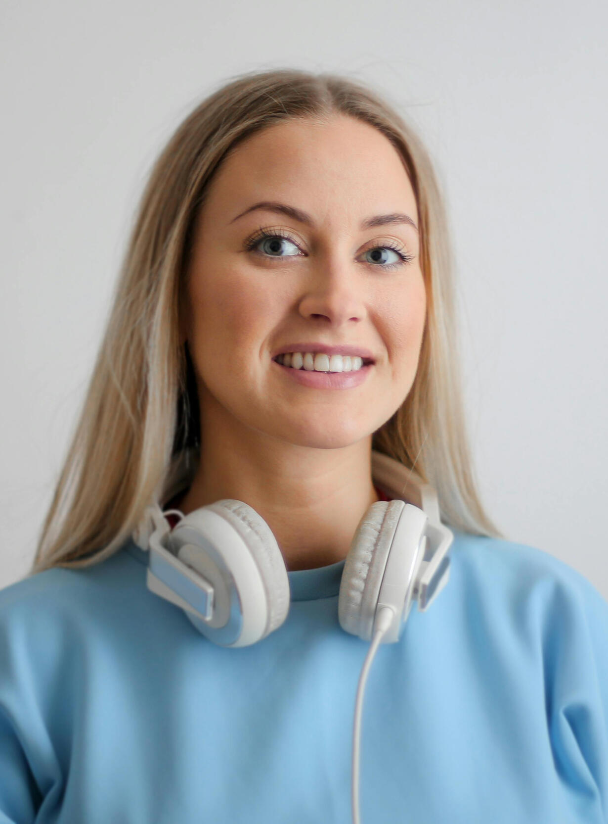 Dizajnérka na platforme Upwork Nájdite si jednoducho prácu dizajnéra na platforme Upwork. Kde nájdete tisíce pracovných ponúk pre dizajnérov.